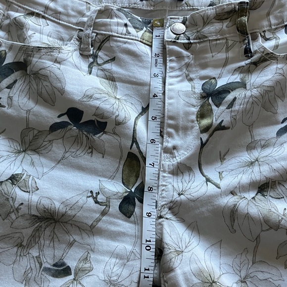 Buffalo David Bitton Leaf Print Pants - White and Green - Picture 4 of 9